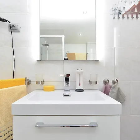 Ferienwohnung Fuer 6 Personen Ca 90 Qm In Pula, Istrien Istrische Riviera Apartment Pula