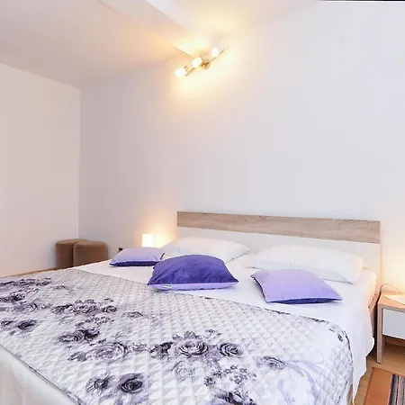 Ferienwohnung Fuer 6 Personen Ca 90 Qm In Pula, Istrien Istrische Riviera * Pula